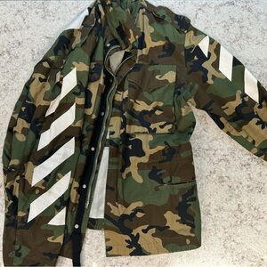 Off-White c/o Virgil Abloh camo field